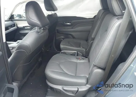 2025 Toyota Grand Highlander Limited z USA, uszkodzony, nr VIN 5TDAAAA50SS029581